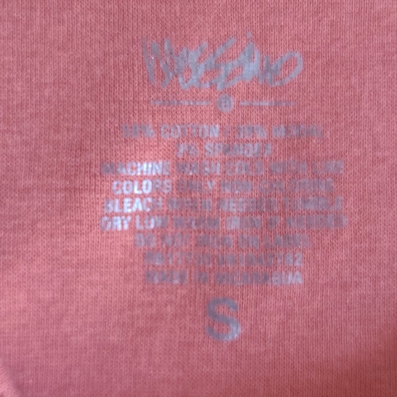 Soft Tee - Picture 2 of 6